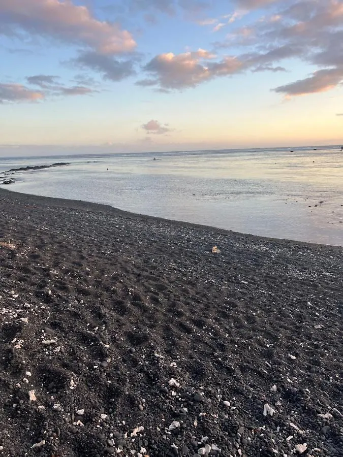 Bed & Breakfast Beach Side Duplex Punaauia  French Polynesia